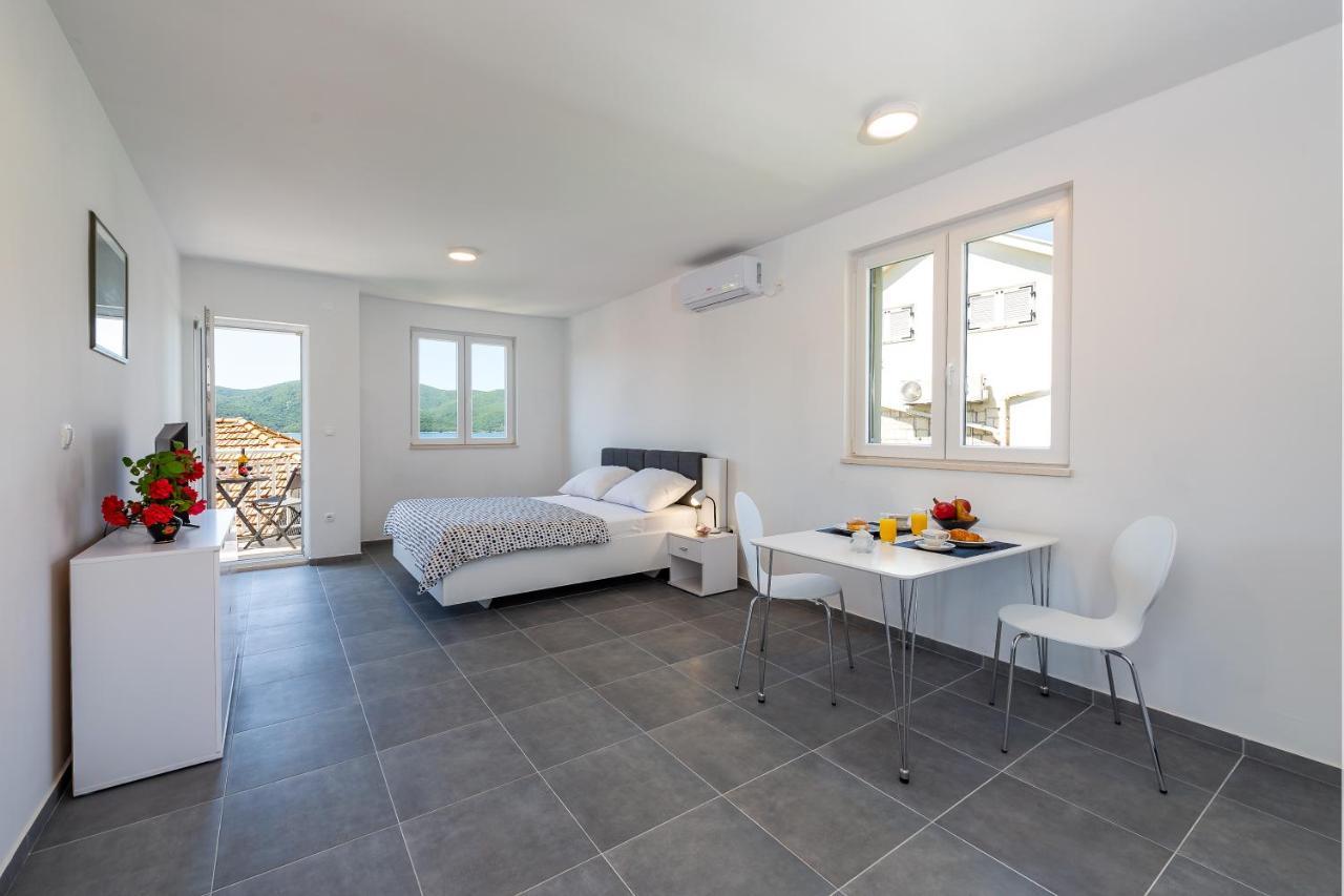 Korta Apartments Вигани Екстериор снимка