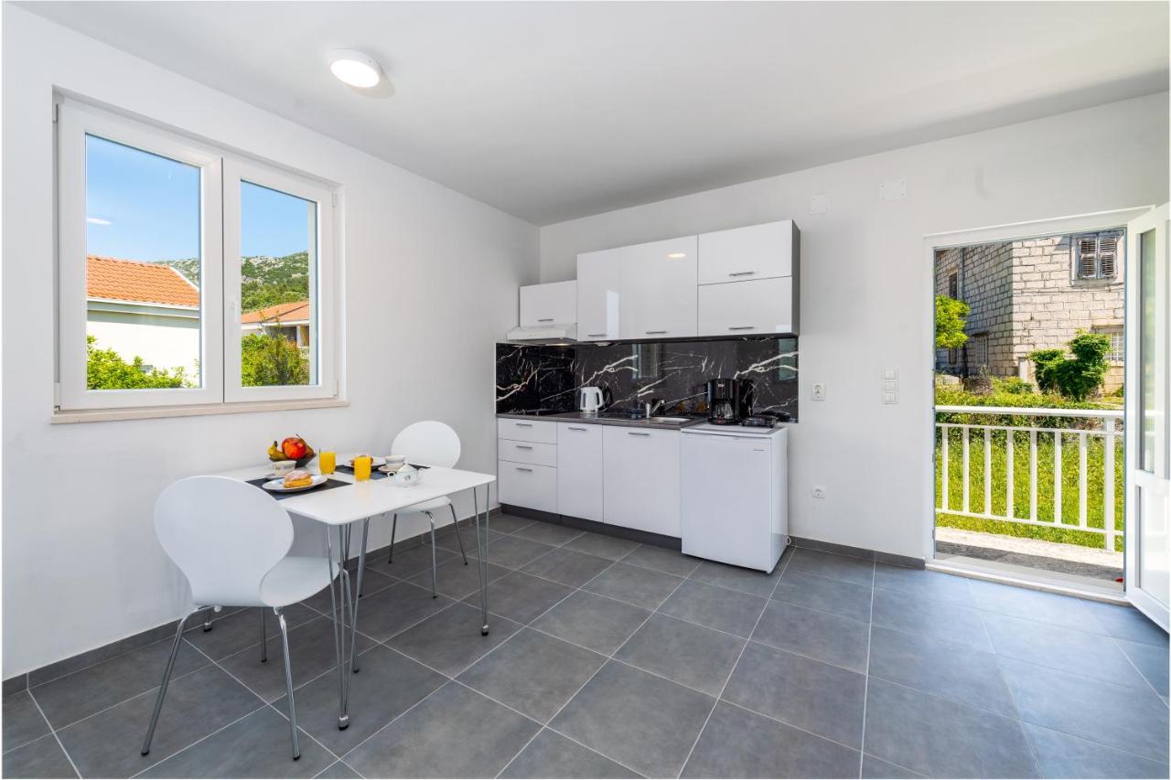 Korta Apartments Вигани Екстериор снимка