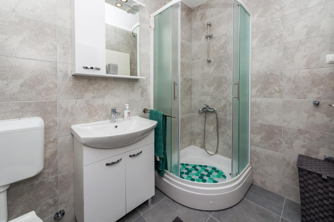 Korta Apartments Вигани Екстериор снимка