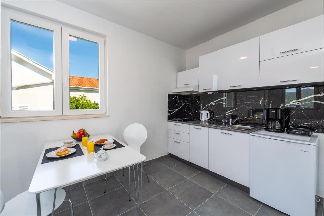 Korta Apartments Вигани Екстериор снимка
